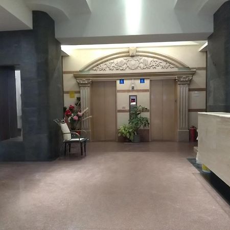 Dengfeng Milan Business Hotel Huwei Extérieur photo